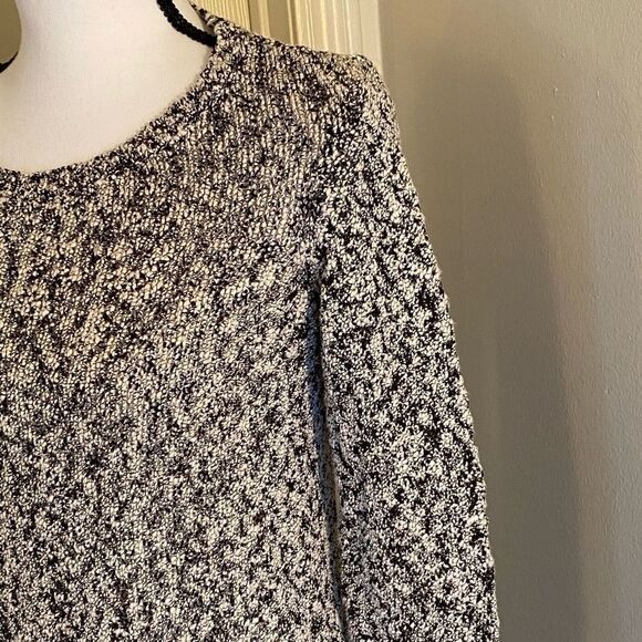 Tommy Hilfiger, heavy textured sweater, small - Picture 2 of 9